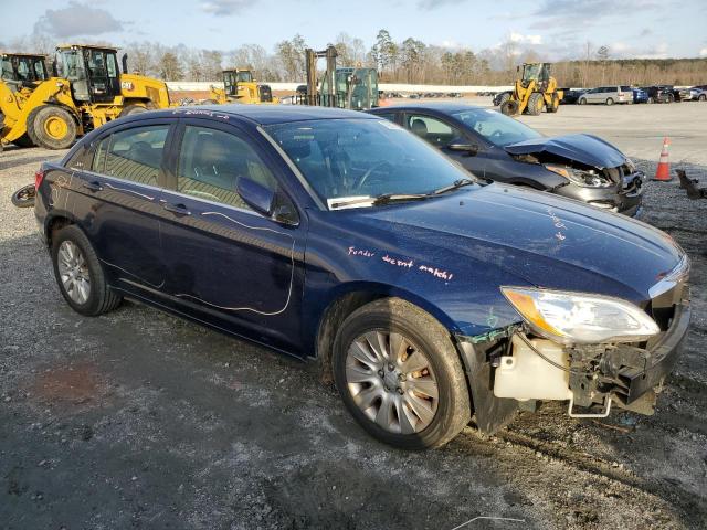 صورة رقم 4 من المزاد - 2014 CHRYSLER 200 LX مع VIN 1C3CCBAB5EN195253