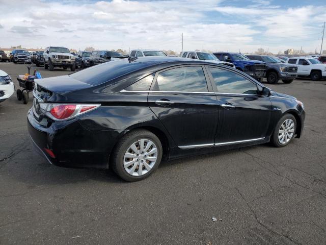 Photo 3 from auction – 2012 HYUNDAI SONATA HYB with VIN KMHEC4A45CA032989