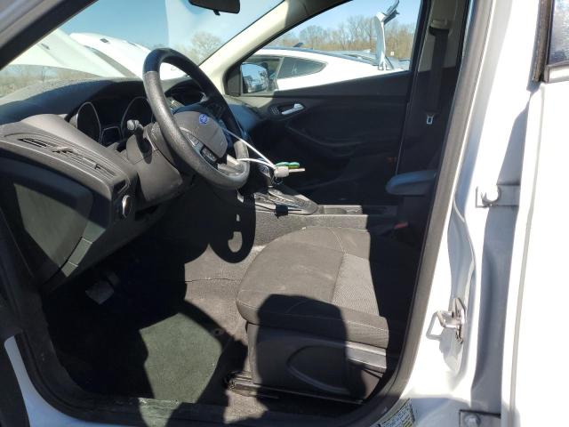 Foto 7 de la subasta – 2015 FORD FOCUS SE con VIN 1FADP3K2XFL294999