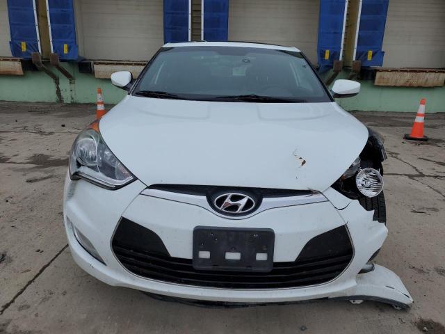 Photo 5 from auction – 2016 HYUNDAI VELOSTER with VIN KMHTC6AD4GU274812