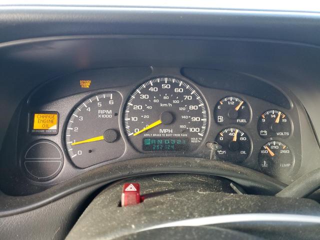 Photo 9 from auction – 2001 CHEVROLET SILVERADO with VIN 2GCEK19T711280556