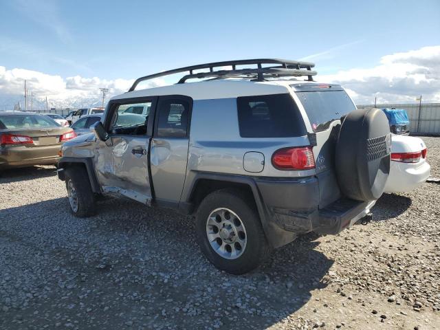 Photo 2 from auction – 2011 TOYOTA FJ CRUISER with VIN JTEBU4BF6BK110852
