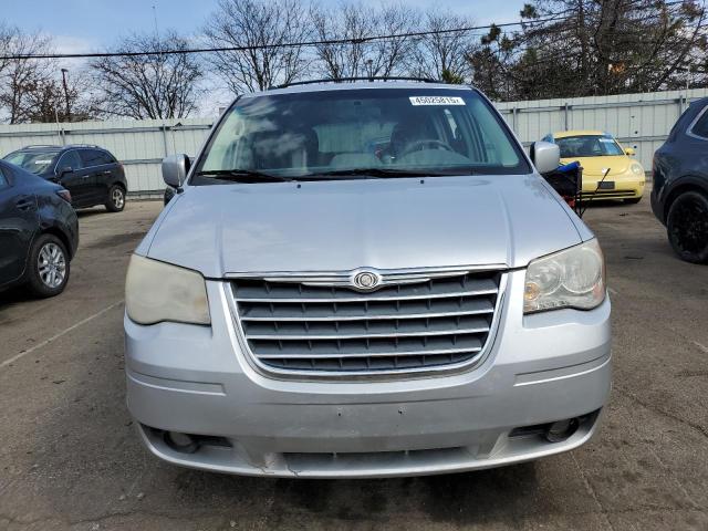 Photo 5 from auction – 2010 CHRYSLER TOWN & COU with VIN 2A4RR5D1XAR300594