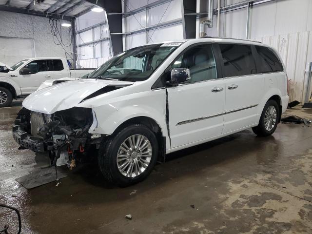 CHRYSLER TOWN & COU 2015 with VIN 2C4RC1CG6FR698108 - Photo from auction