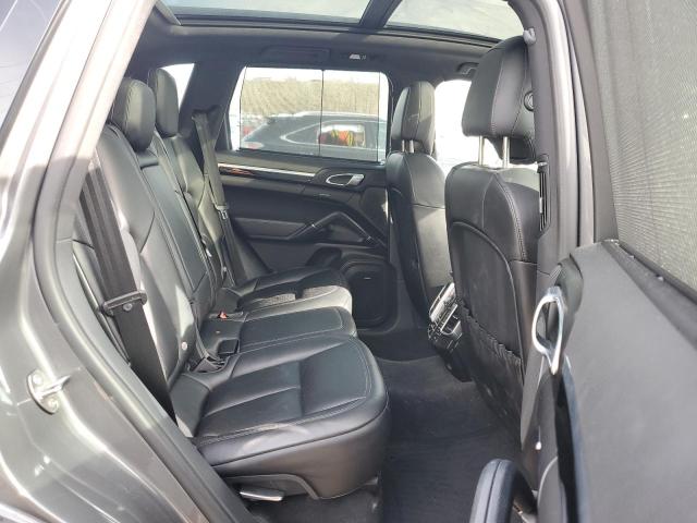 Photo 11 from auction – 2017 PORSCHE CAYENNE S with VIN WP1AB2A28HLA52849