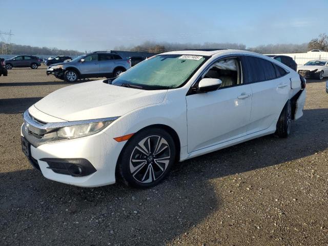 HONDA CIVIC EXL 2016 with VIN 2HGFC1F72GH639824 - Photo from auction