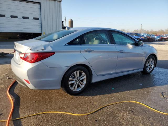 Photo 3 from auction – 2014 HYUNDAI SONATA GLS with VIN 5NPEB4AC4EH833410