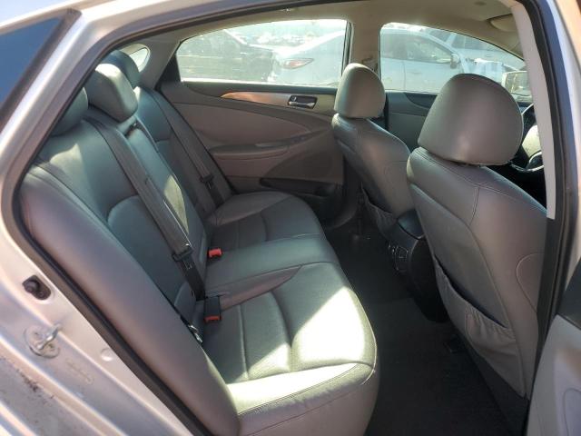 Photo 10 from auction – 2012 HYUNDAI SONATA HYB with VIN KMHEC4A47CA041810
