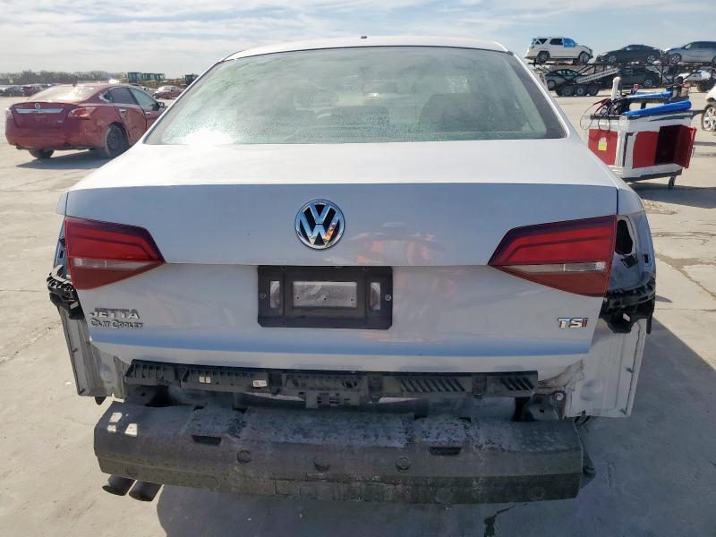 Photo 6 from auction – 2017 VOLKSWAGEN JETTA S with VIN 3VW2B7AJ8HM233343