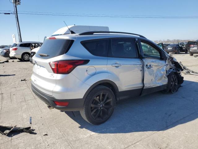 Photo 3 from auction – 2019 FORD ESCAPE SE with VIN 1FMCU0GD4KUA07325