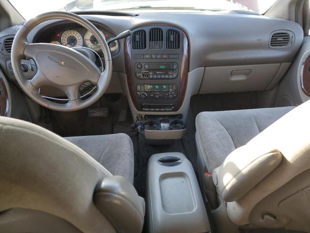 Photo 8 from auction – 2001 CHRYSLER TOWN & COU with VIN 2C8GP54L61R178318