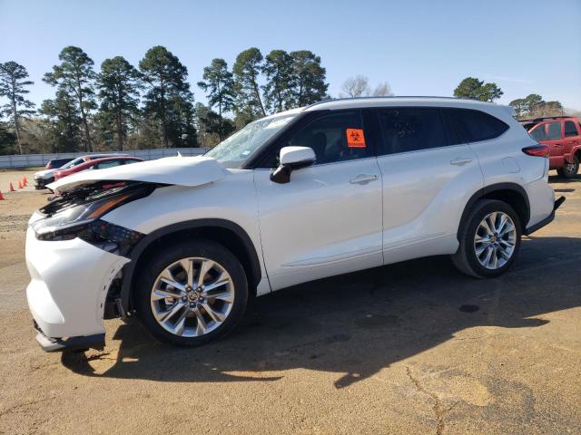 TOYOTA HIGHLANDER 2022 with VIN 5TDYARAHXNS016140 - Photo from auction