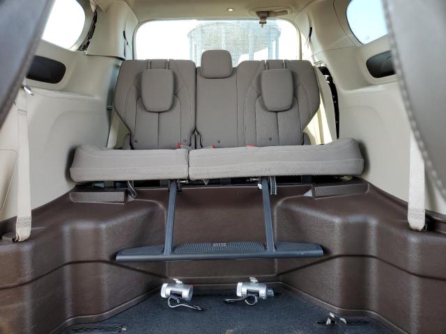 Photo 10 from auction – 2017 CHRYSLER PACIFICA T with VIN 2C4RC1DG8HR712043
