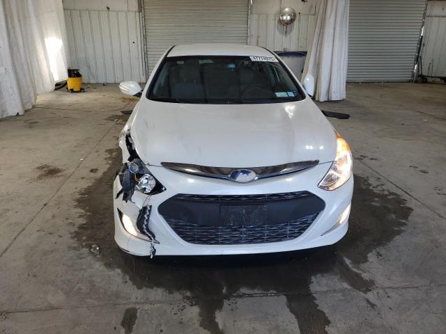 Photo 5 from auction – 2013 HYUNDAI SONATA HYB with VIN KMHEC4A46DA097478