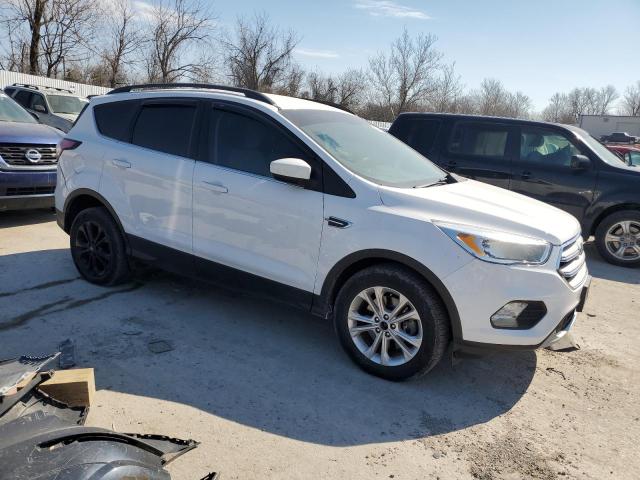 Photo 4 from auction – 2018 FORD ESCAPE SE with VIN 1FMCU9GD2JUA27043