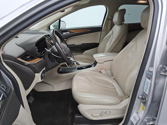 Снимка 7 от търг – 2019 LINCOLN MKC SELECT с VIN 5LMCJ2C95KUL07846