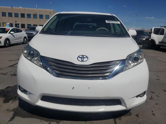 Photo 5 from auction – 2011 TOYOTA SIENNA XLE with VIN 5TDYK3DC7BS007529