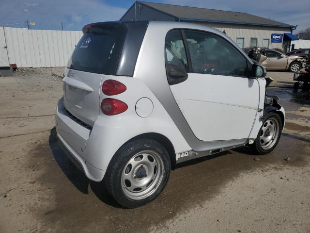 Photo 3 from auction – 2015 SMART FORTWO PUR with VIN WMEEJ3BA2FK811601