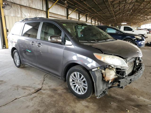 Photo 4 from auction – 2015 TOYOTA SIENNA XLE with VIN 5TDYK3DC4FS614784