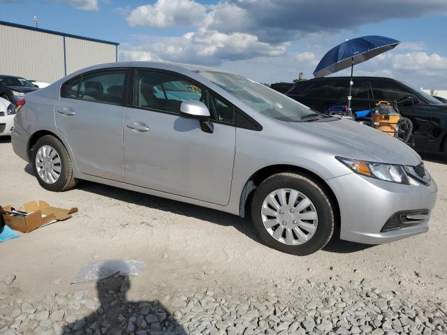 Photo 4 from auction – 2013 HONDA CIVIC LX with VIN 19XFB2F50DE028011