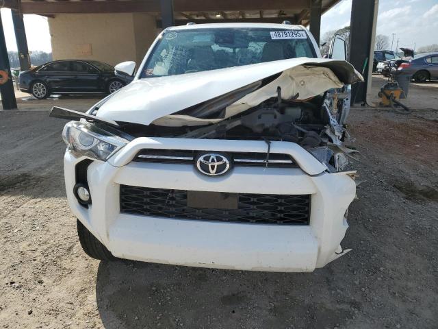 Photo 5 from auction – 2020 TOYOTA 4RUNNER SR with VIN JTEBU5JR1L5815513