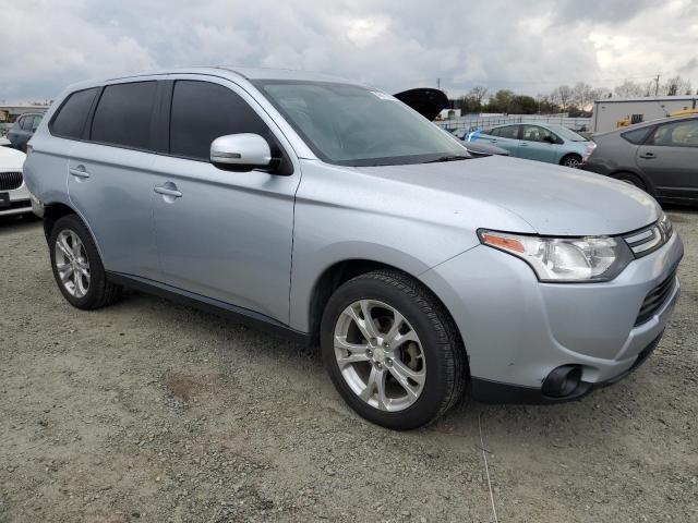 Photo 4 from auction – 2014 MITSUBISHI OUTLANDER with VIN JA4AD3A34EZ005847