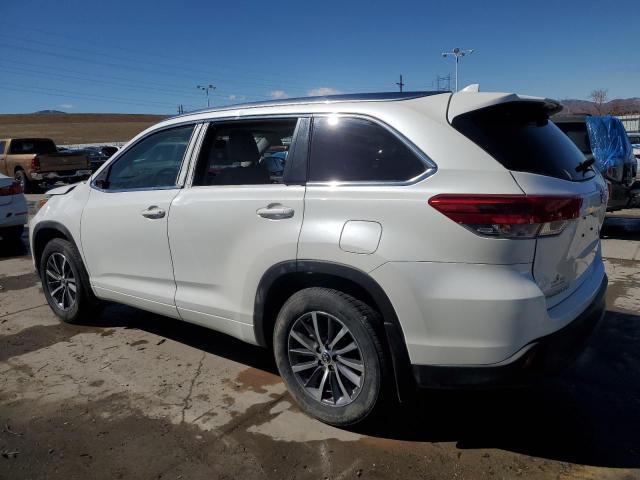 Photo 2 from auction – 2018 TOYOTA HIGHLANDER with VIN 5TDJZRFH8JS547009