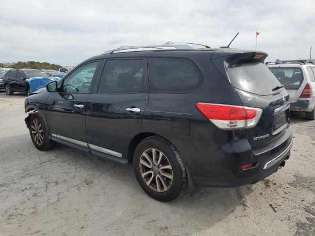 Photo 2 from auction – 2015 NISSAN PATHFINDER with VIN 5N1AR2MN2FC648132