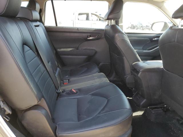 Photo 11 from auction – 2022 TOYOTA HIGHLANDER with VIN 5TDGBRCH8NS548539