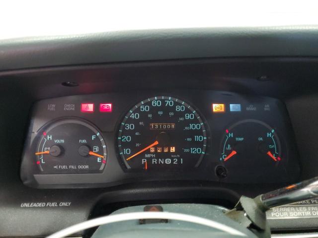 Photo 9 from auction – 1996 FORD CROWN VICT with VIN 2FALP74W1TX152476