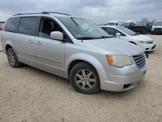 Photo 4 from auction – 2009 CHRYSLER TOWN & COU with VIN 2A8HR54199R673969