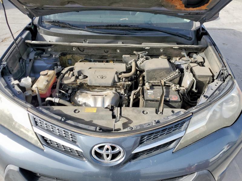Photo 12 from auction – 2014 TOYOTA RAV4 LE with VIN JTMZFREV9ED036462