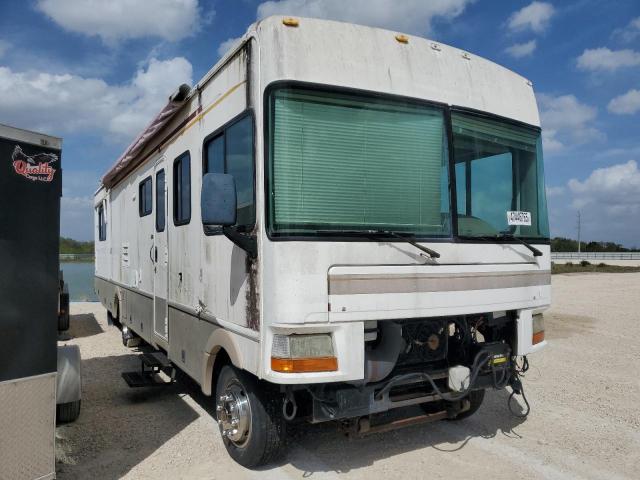 WORKHORSE CUSTOM CHASSIS MOTORHOME 2002 with VIN 5B4MP67G223344763 - Photo from auction