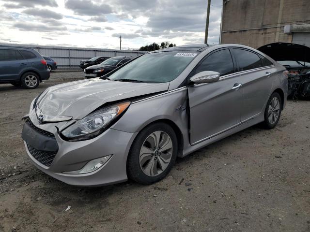 HYUNDAI SONATA HYB 2014 with VIN KMHEC4A40EA108136 - Photo from auction