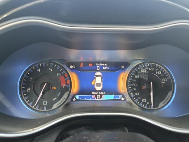 Photo 9 from auction – 2015 CHRYSLER 200 C with VIN 1C3CCCCG2FN515936