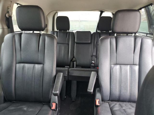 Photo 10 from auction – 2016 CHRYSLER TOWN & COU with VIN 2C4RC1BG2GR138525