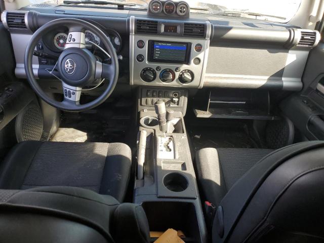 Photo 8 from auction – 2011 TOYOTA FJ CRUISER with VIN JTEBU4BF6BK110852