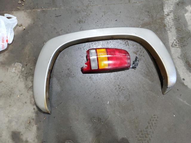 Foto 12 de la subasta – 2002 CHEVROLET 1500 con VIN 2GCEK19T721147183