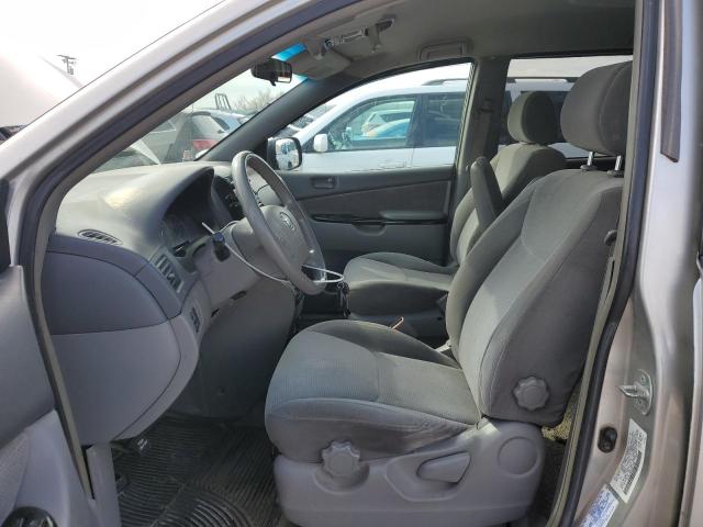 Photo 7 from auction – 2004 TOYOTA SIENNA LE with VIN 5TDBA23C84S019969