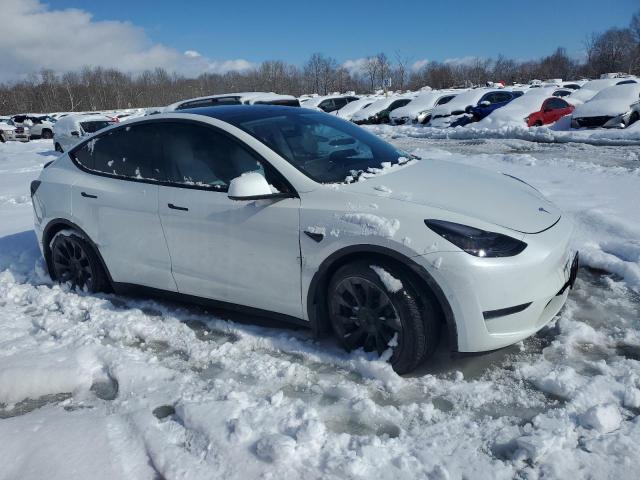 Снимка 4 от търг – 2021 TESLA MODEL Y с VIN 5YJYGAEE5MF227877