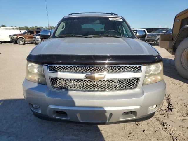 Photo 5 from auction – 2011 CHEVROLET AVALANCHE with VIN 3GNTKEE39BG337988