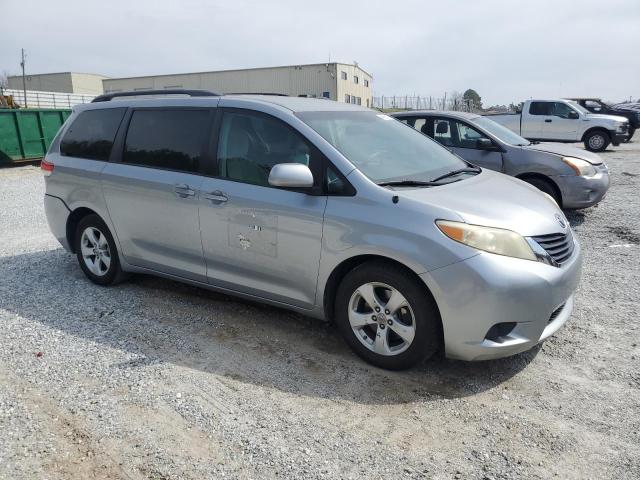 Photo 4 from auction – 2011 TOYOTA SIENNA LE with VIN 5TDKK3DC2BS094858