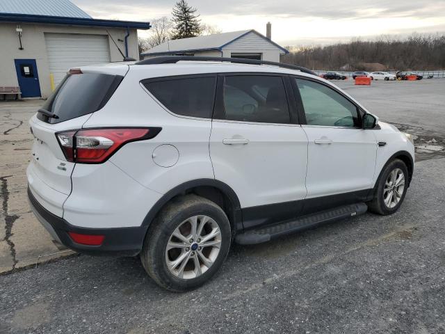 Photo 3 from auction – 2017 FORD ESCAPE SE with VIN 1FMCU9GDXHUC16761