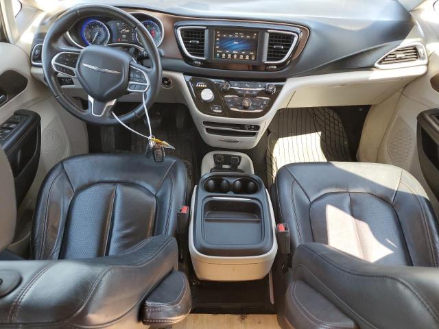 Снимка 8 от търг – 2018 CHRYSLER PACIFICA T с VIN 2C4RC1BG0JR113632