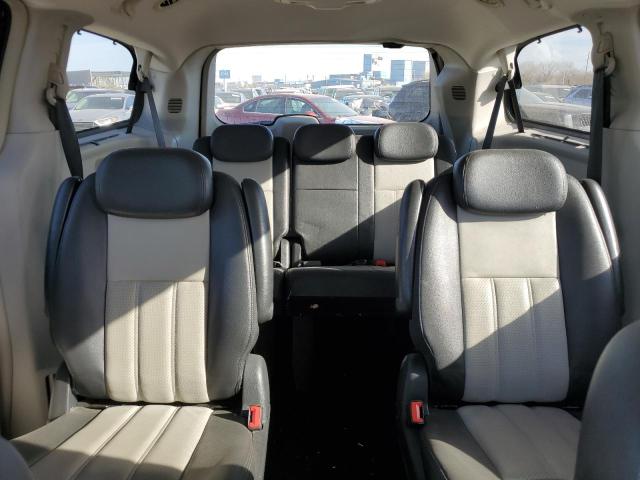 Photo 10 from auction – 2010 CHRYSLER TOWN & COU with VIN 2A4RR8DX1AR330427