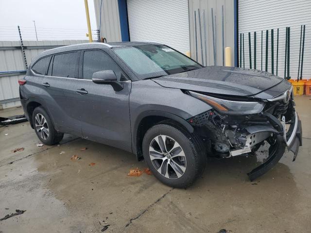 Photo 4 from auction – 2022 TOYOTA HIGHLANDER with VIN 5TDGZRBH3NS247271