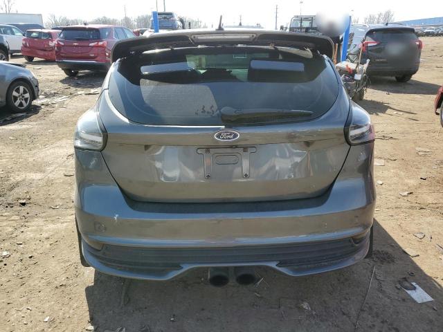 Снимка 6 от търг – 2017 FORD FOCUS ST с VIN 1FADP3L92HL298947