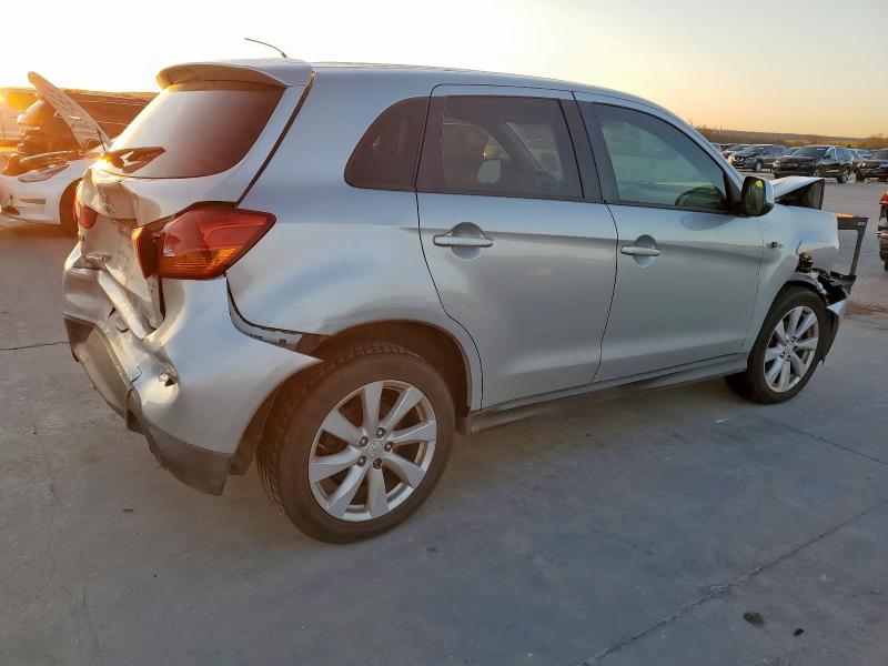Photo 3 from auction – 2014 MITSUBISHI OUTLANDER with VIN 4A4AR3AU6EE021127