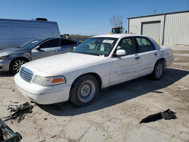 FORD CROWN VICT 1999 with VIN 2FAFP74W0XX132710 - Photo from auction