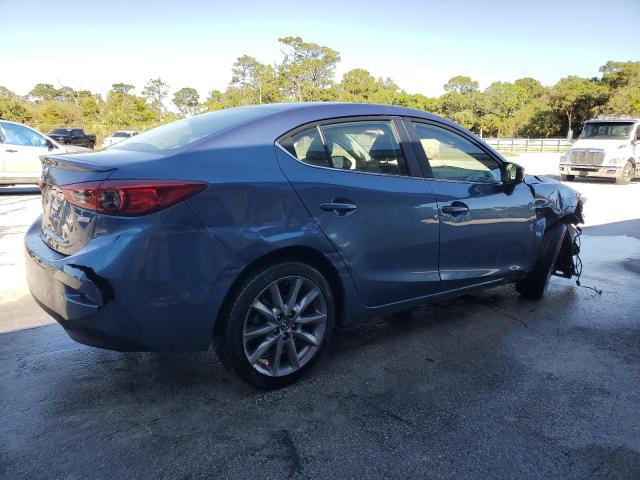 Photo 3 from auction – 2018 MAZDA 3 TOURING with VIN 3MZBN1V32JM161769
